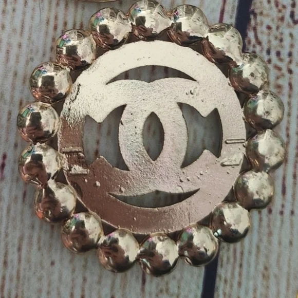 Chanel Gold Rhinestone And Pearl Shoe Charm - Picture 2 of 3